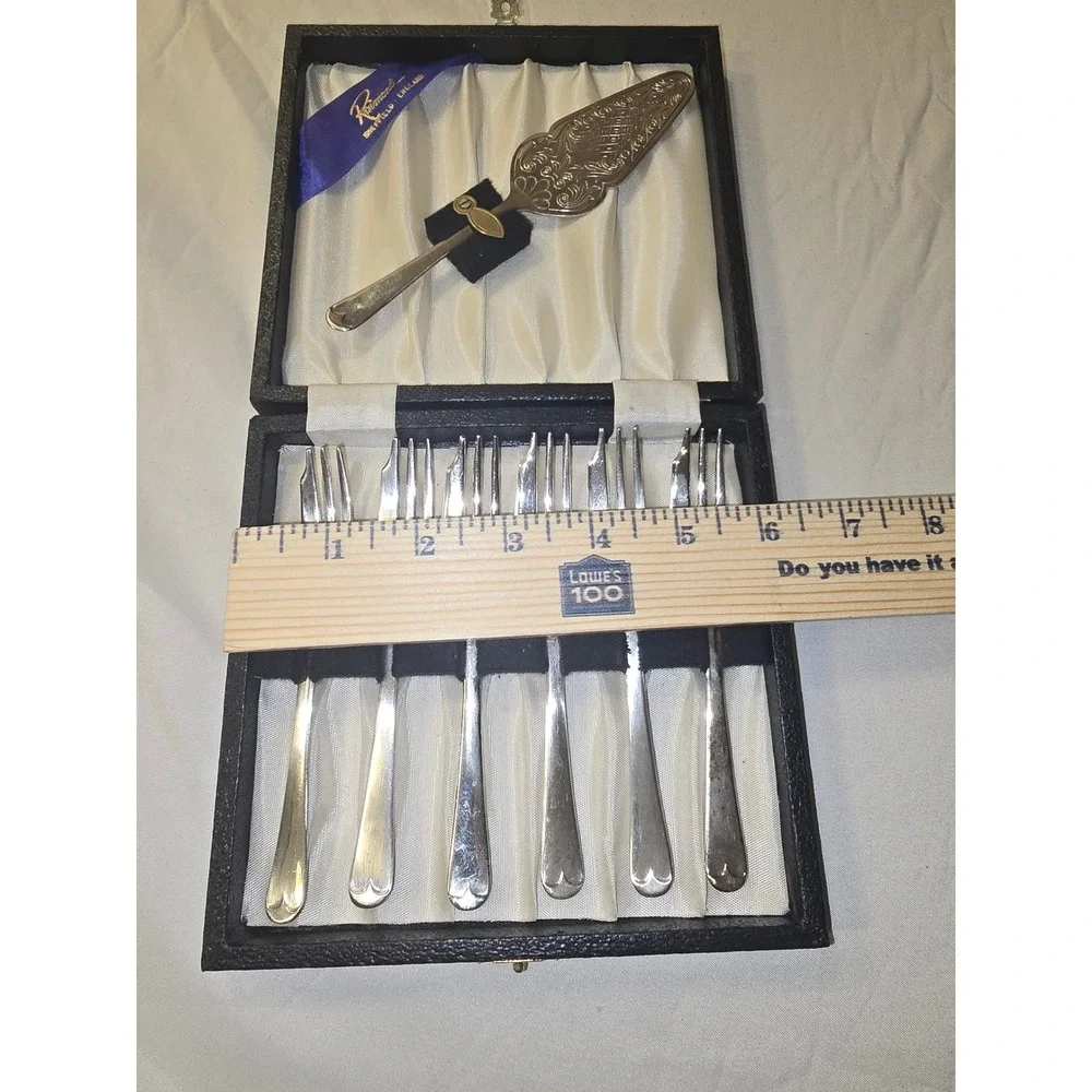 Vintage‎ Raimond Sheffield England Silverplate Cake Server and 6 Pastry Fork Set